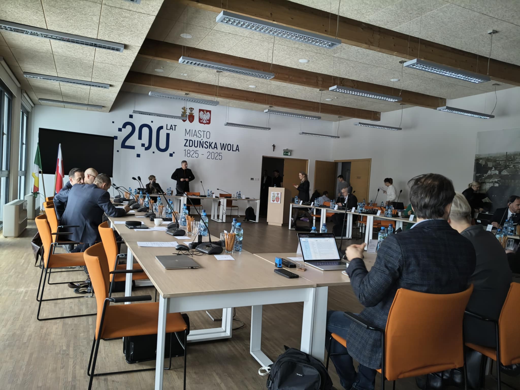 Przerwa w obradach Rady Miasta Zduńska Wola z powodu awarii prądu