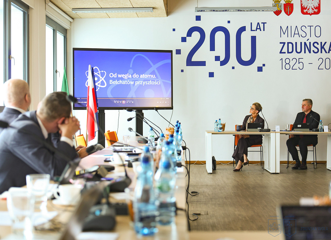 Radni miejscy popierają budowę elektrowni jądrowej w Bełchatowie