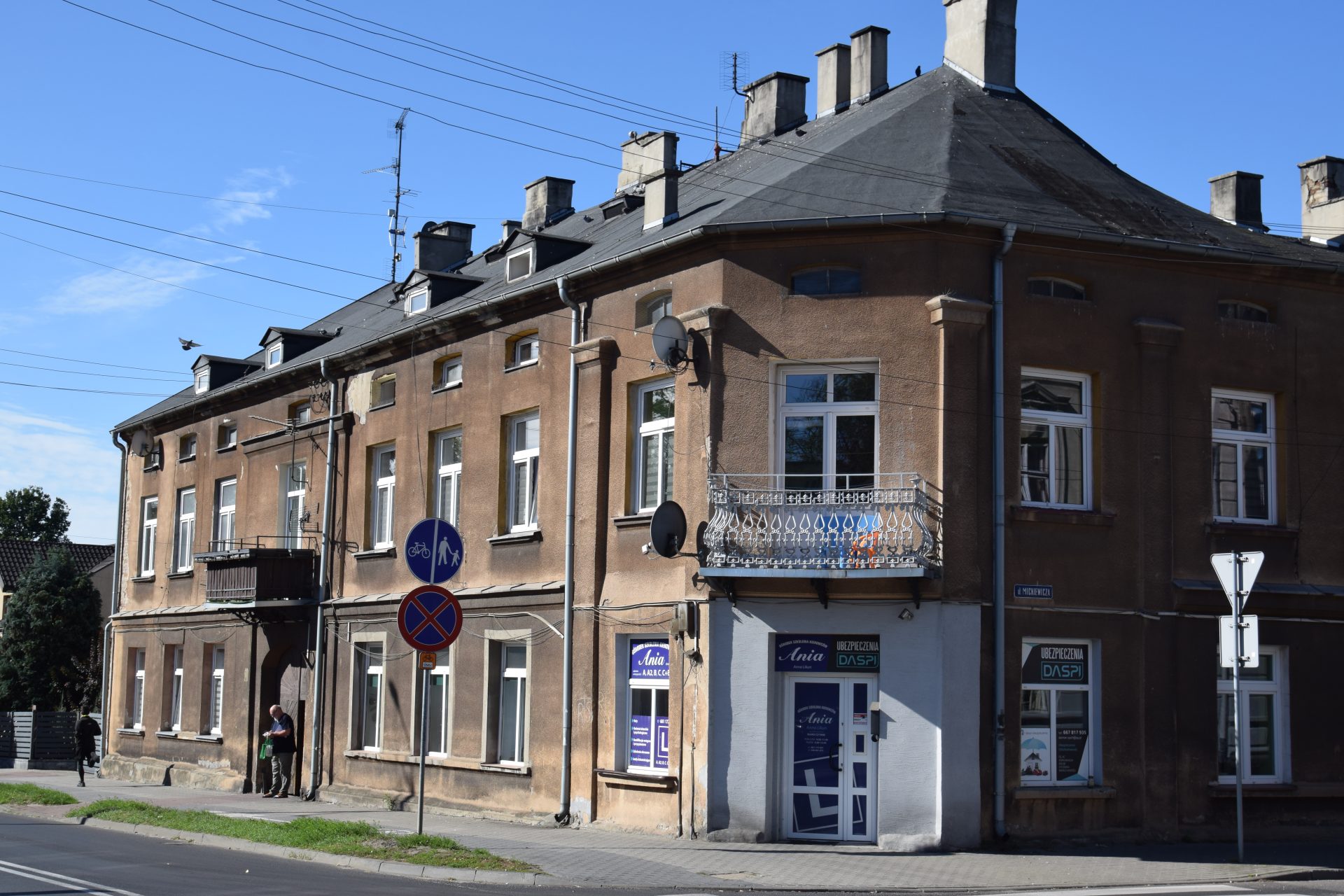 Zabytkowa kamienica do odnowienia