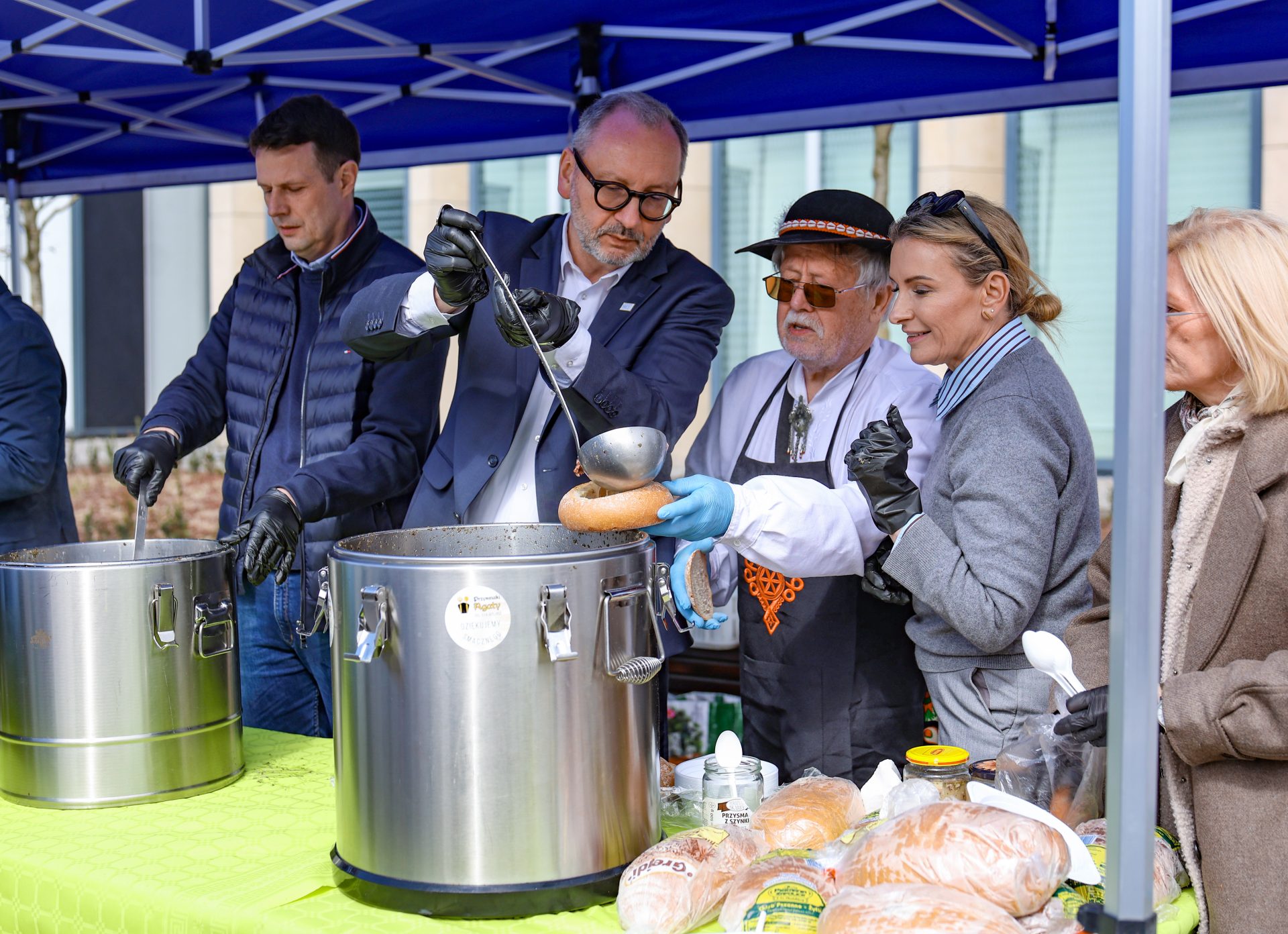 Zduńskowolanie przy świątecznym żurku